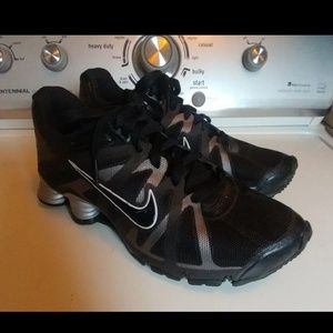 Nike shox Roadster black metallic size 8.5 shocks
